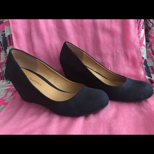 CL by Laundry - Navy Suede Wedge